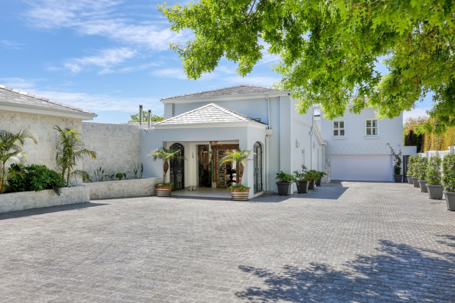 5 Bedroom Property for Sale in Constantia Western Cape